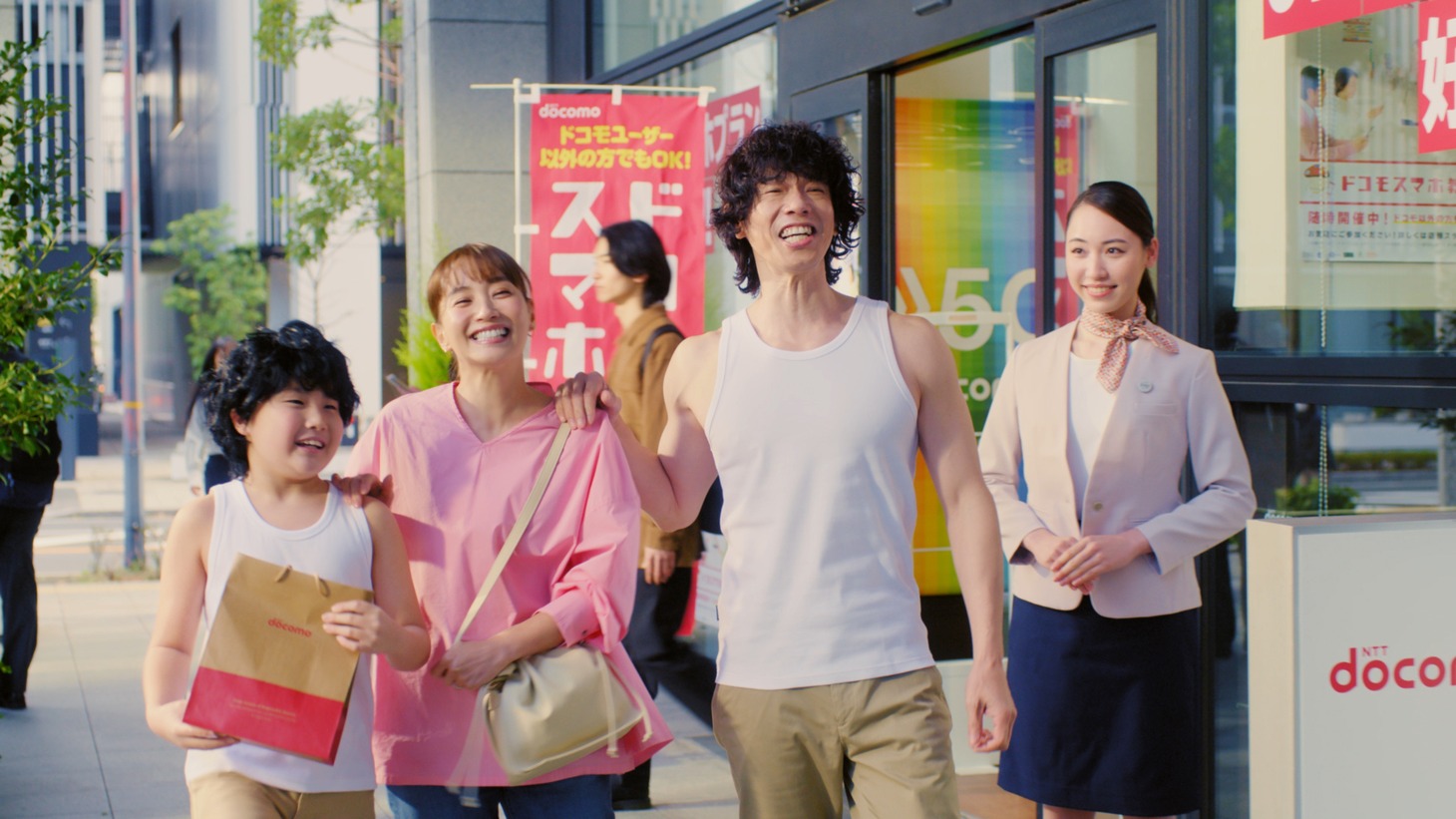 CM「スマホいつ持たせるか問題」編より。