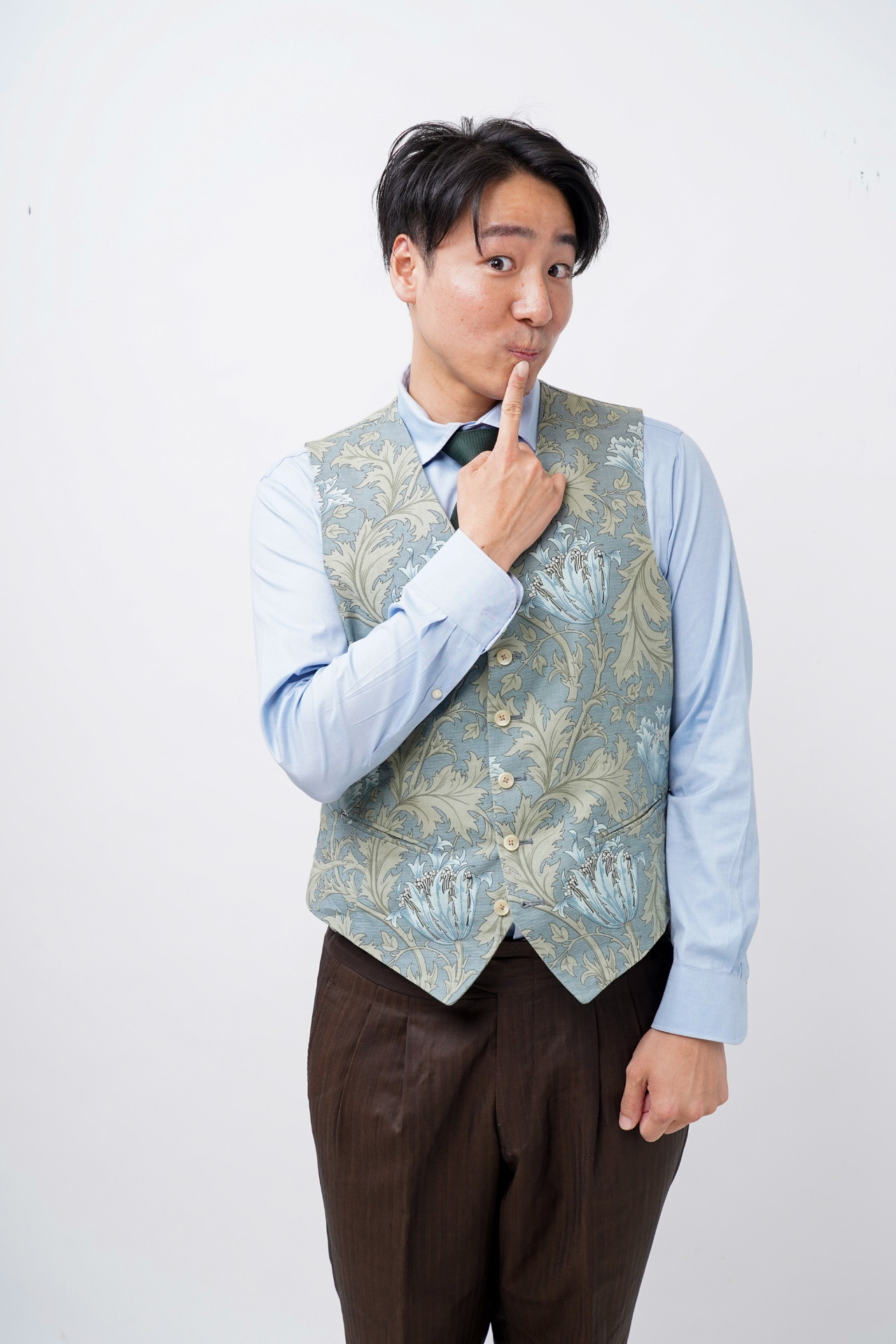 田津原理音
