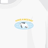 「ザ・森東 × ME-Q × PARCO 愛猫のいる暮らしTシャツ」の胸のプリント。