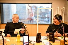 大竹まこと（左）とゲストのピエール瀧。（写真：文化放送提供）