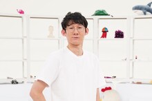 ロングコートダディ堂前 (c)読売テレビ