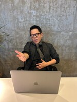 ファストファッションバイヤー役のダイアン津田。(c)TBS