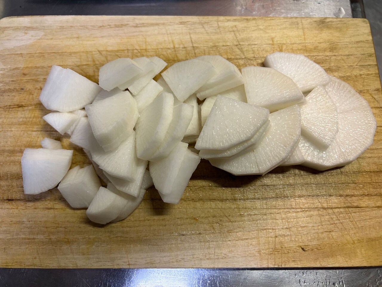 切った大根。