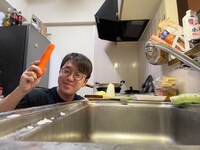 調理を開始するママタルト檜原。