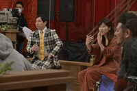 左から霜降り明星せいや、ヒコロヒー。(c)読売テレビ