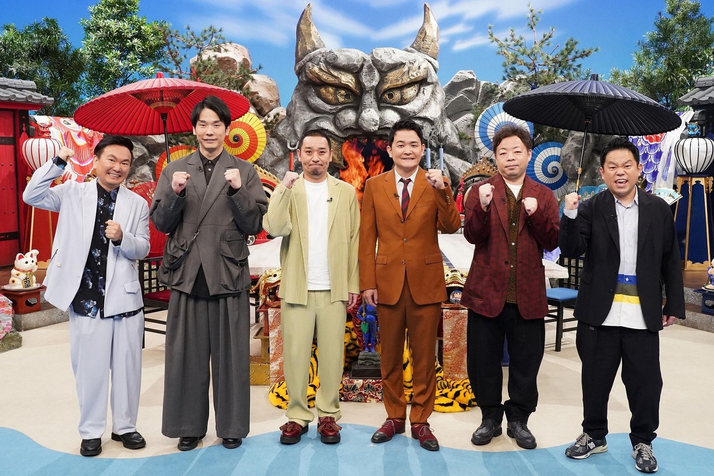 「FNS27時間テレビ」MCの（左から）かまいたち、千鳥、ダイアン。(c)フジテレビ