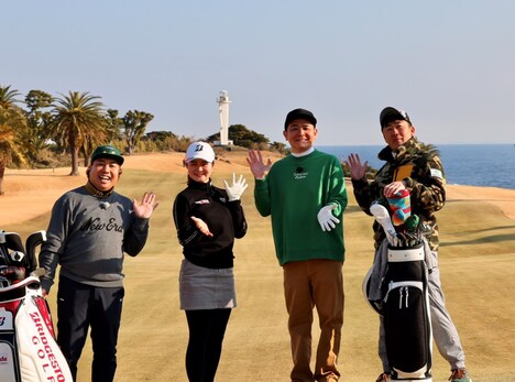 左から、大西ライオン、川崎春花プロ、千鳥ノブ、佐藤賢和。(c)フジテレビ