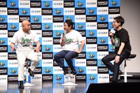 左から錦鯉、「サガプライズ！」プロジェクトリーダー・柴田晃典氏。