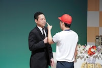 バリボ山本（右）