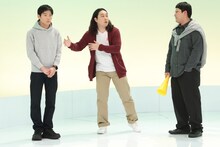 かが屋とマヂカルラブリー村上。(c)フジテレビ