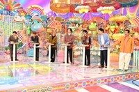 左から、蛍原徹、FUJIWARA藤本、スピードワゴン小沢、相席スタート山添、GAG福井、コットン。(c)テレビ朝日