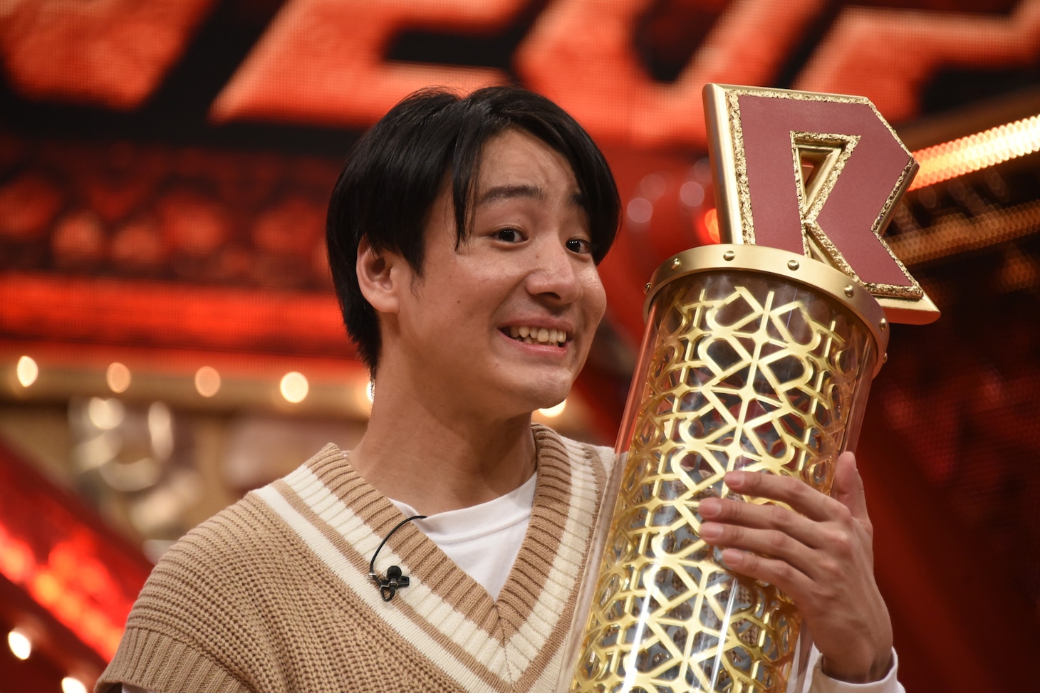 田津原理音
