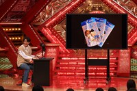 2本目のネタを披露する田津原理音。(c)カンテレ