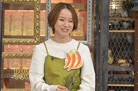 鈴木亜美  (c)読売テレビ