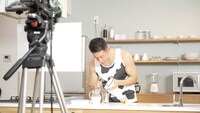 「MILK POWERチャレンジ」撮影中の様子。