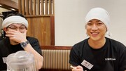 左からオズワルド伊藤、亀梨和也。(c)日本テレビ