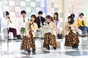 番組でやりたいことを発表する櫻坂46（前列）とダウ90000（後列）。