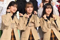 左から井上梨名、大沼晶保、増本綺良。