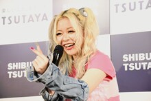 ギャルの最高なところは「全力なところー！ アゲー！」と述べるエルフ荒川。