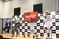 三四郎とあの（右）。