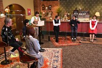 「メッセンジャー黒田とオズワルドのイマドキ普通やでニュース」のワンシーン。 (c)読売テレビ