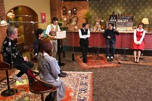 「メッセンジャー黒田とオズワルドのイマドキ普通やでニュース」のワンシーン。 (c)読売テレビ