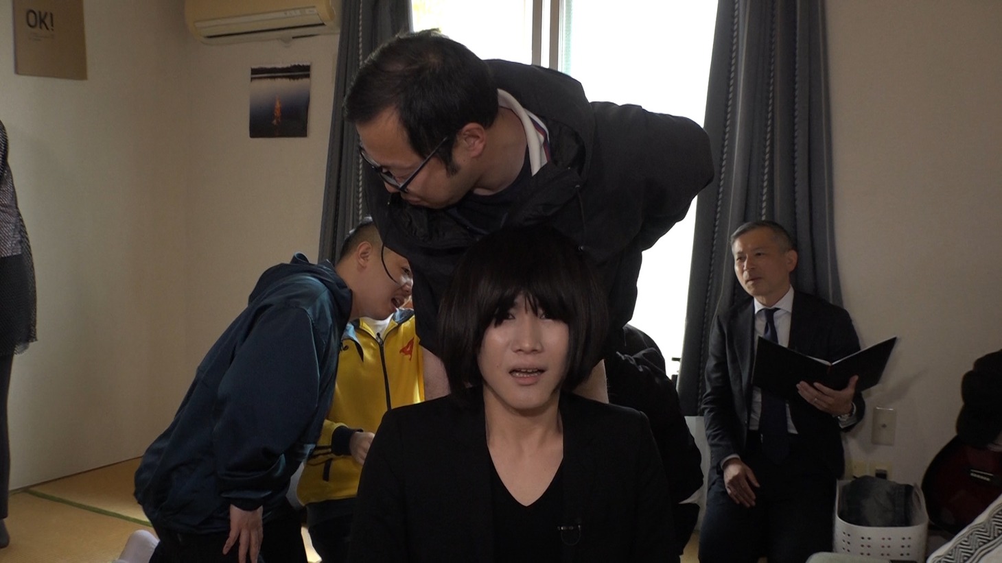 「ヒコロヒーとニッチな苦労人」のワンシーン。(c)カンテレ