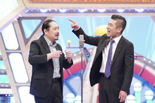 笑い飯 (c)カンテレ