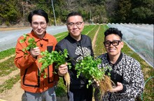 左からシソンヌ、宮川大輔。(c)日本テレビ