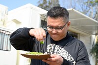 シソンヌ長谷川 (c)日本テレビ