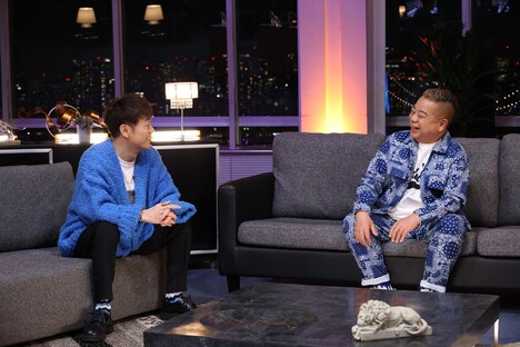 陣内智則と出川哲朗。(c)フジテレビ
