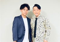 骨付きバナナ。左がうえし、右がこうだい。