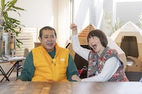 左からデンジャラス・ノッチ、佐藤友美。