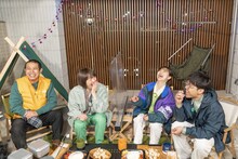 左からデンジャラス・ノッチ、佐藤友美、ハルカラ和泉、ハナコ菊田。