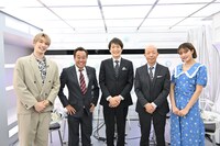 「笑アセろ」に出演する（左から）ジェシー、さまぁ～ず三村、千原ジュニア、バイきんぐ小峠、王林。(c)TBS