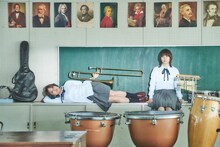 ラランド・サーヤとAマッソ加納。(c)テレビ朝日