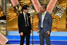 エキシビション漫才を披露したハライチ。