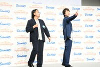 リリーが披露した「どんだけ～！」に似た「サンリオ～！」というギャグにツッコミを入れる見取り図・盛山（左）。