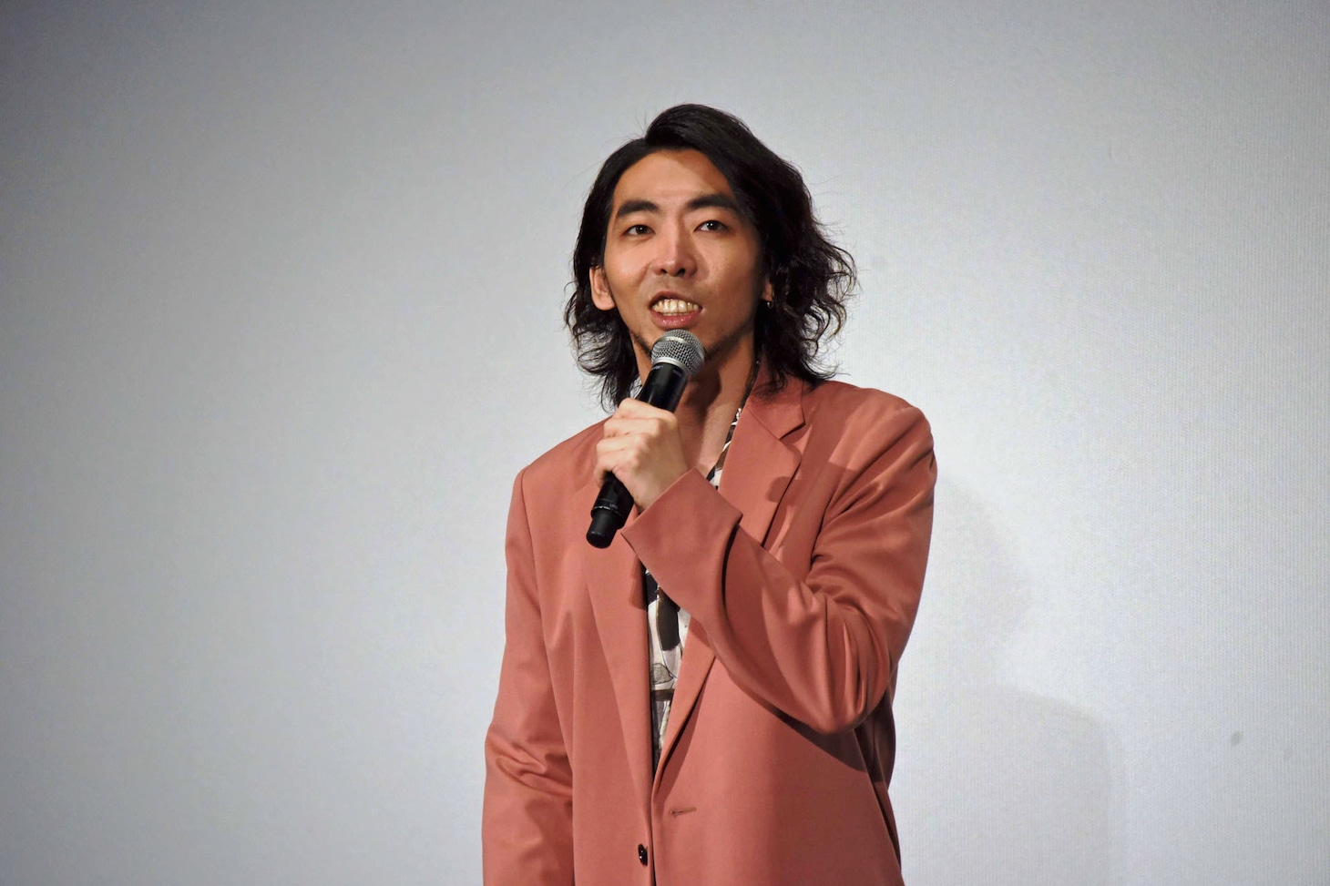 柄本時生
