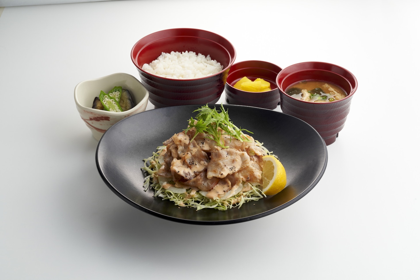 ランチメニュー新商品「焼きしゃぶサラダ膳」