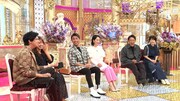 左から、アレクサンダーと川崎希夫妻、魔裟斗と矢沢心夫妻、アルコ＆ピース酒井と矢端名結夫妻。(c)フジテレビ