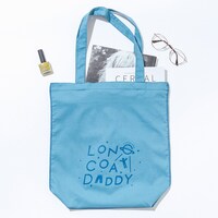 ロングコートダディのトートバッグ。