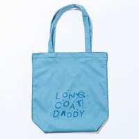 ロングコートダディのトートバッグ。