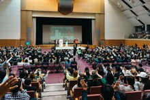 「かまいたちの掟 感謝祭 2023」の様子。