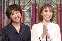 左から紫吹淳、はいだしょうこ。(c)日本テレビ