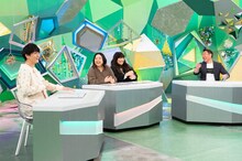 「やすとものいたって真剣です」にスタジオ出演する（左から）令和喜多みな実・河野、海原やすよ ともこ、メッセンジャーあいはら。(c)ABCテレビ