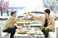 加藤浩次と大泉洋。(c)TBS