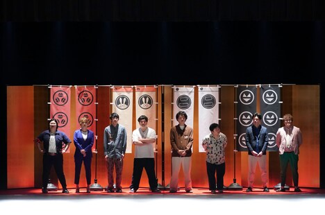 この雰囲気で合っているのか不安になる（左から）紅しょうが、ロングコートダディ、ニッポンの社長、マユリカ。