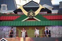 左から木村昴、谷隼人、バナナマン。