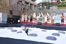 竜神池に落下するハリウッドザコシショウ。